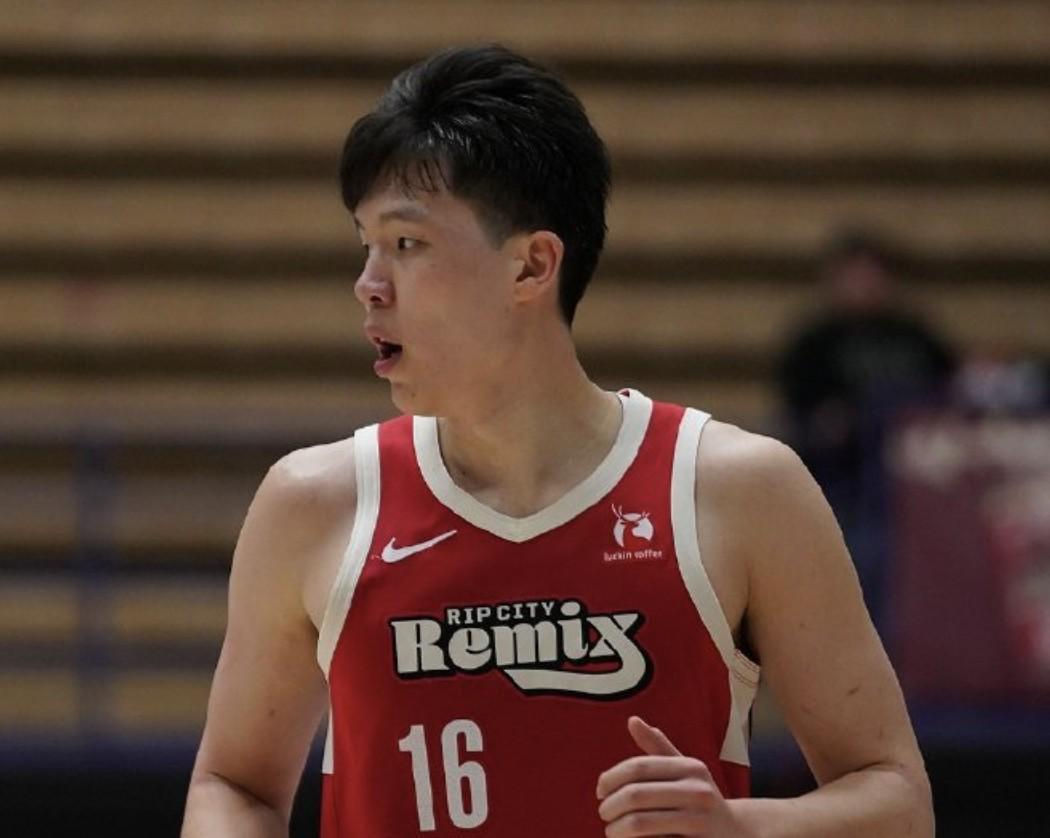 ggbet官网-正负值全场最低，杨瀚森13中4得13分7篮板&amp;amp;出现5失误5犯规